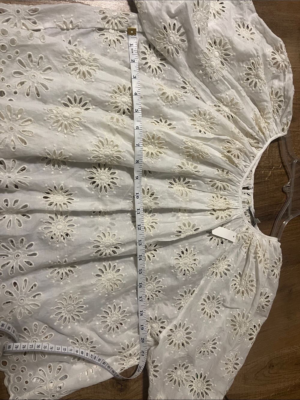Madewell Eyelet Embroidered Floral Eyelet Shirred Puff-Sleeve Top in Cream - Picture 11 of 11